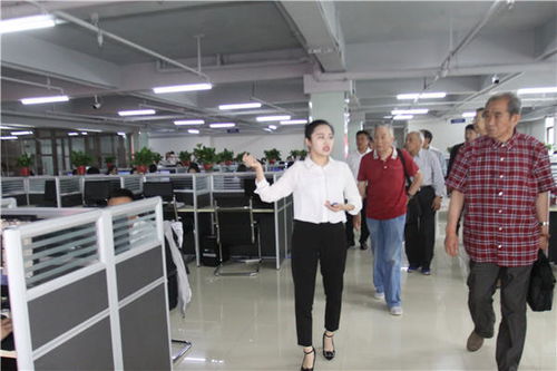 河北誠(chéng)促會(huì)誠(chéng)信萬(wàn)里行走進(jìn)邯鄲耀騰企業(yè)管理咨詢集團(tuán) 郝小學(xué)