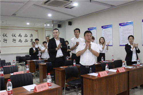 河北誠(chéng)促會(huì)誠(chéng)信萬(wàn)里行走進(jìn)邯鄲耀騰企業(yè)管理咨詢集團(tuán) 郝小學(xué)